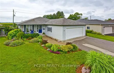 12 Feltz Drive, Ingersoll, On N5c 4e9