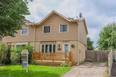 11 EDGEMERE Crescent, London South, ON N5Z 4M6