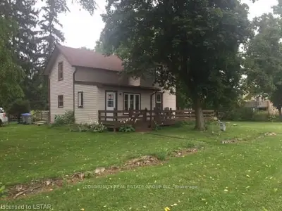 8534 Falconbridge Drive, Strathroy-caradoc, On N0l 1w0