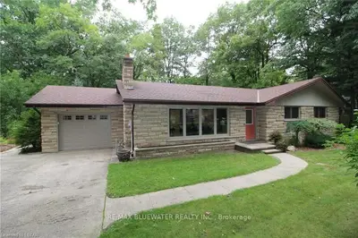 10368 PINES Parkway, Lambton Shores, ON N0M 1T0