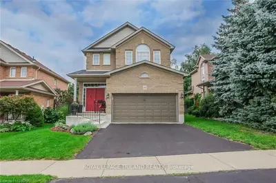 893 CRESTHAVEN Crescent, London South, ON N6K 4W1
