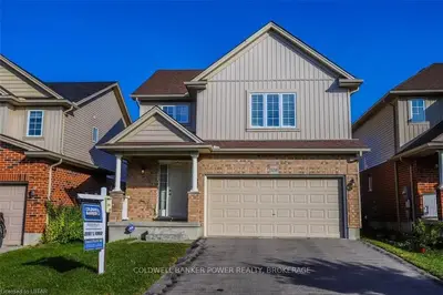 1098 NORTH WENIGE Drive, London North, ON N5X 4K5
