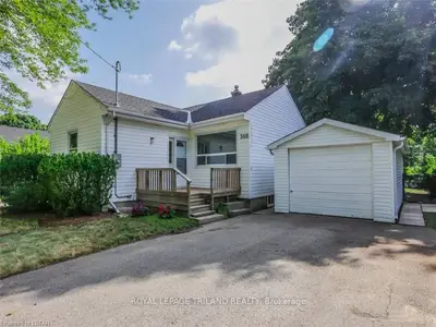 368 BOLER Road, London South, ON N6K 2K5
