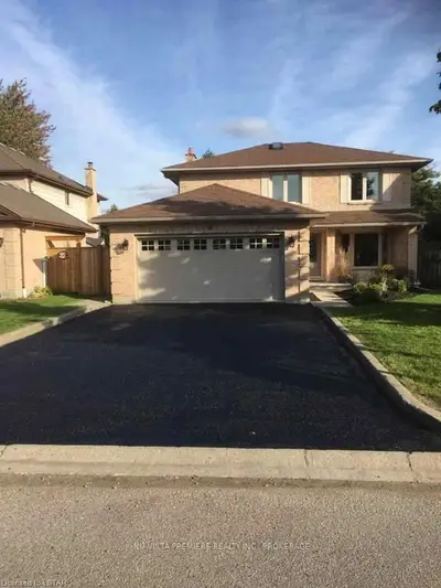 18 WESTWINDS Drive, London South, ON N6C 5M4