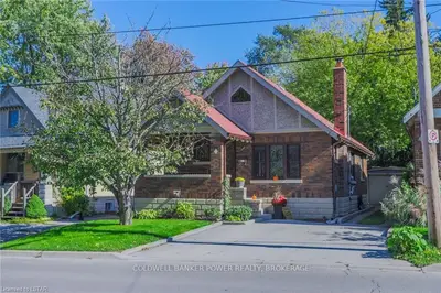 232 HIGH Street, London South, ON N6C 4L2