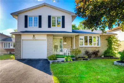 131 ST. LAWRENCE Boulevard W, London South, ON N6J 3W4