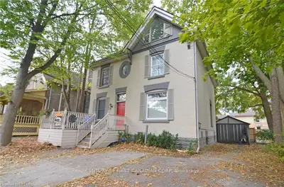 12 HORN Street, London South, ON N6C 3K4