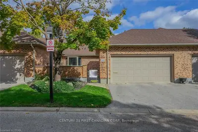 1443 COMMISSIONERS Road W 40, London South, ON N6K 1E2
