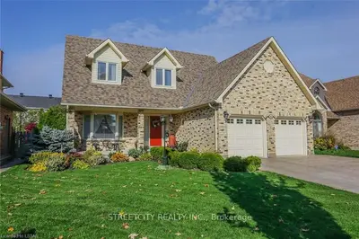 58 PIEDMONT Crescent, London South, ON N6J 4H4