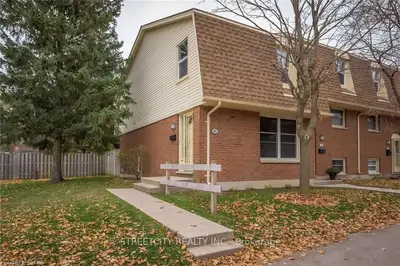 92 STROUD Crescent 80, London South, ON N6E 1Y8