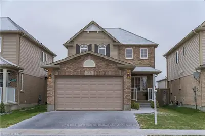 2606 TOKALA Trail, London North, ON N6G 0L6