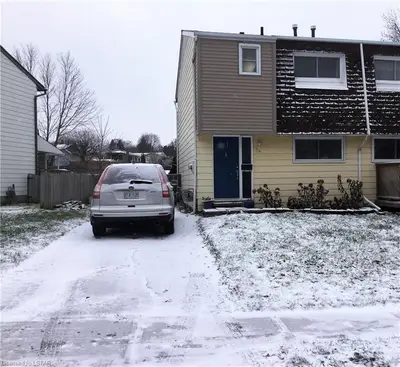 64 Tennyson Street, Woodstock, On N4s 8b5