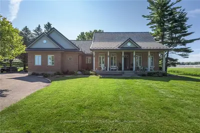 8235 Inadale Drive, Strathroy-caradoc, On N0l 1w0