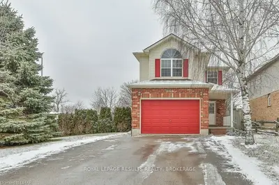 1 Tulip Drive, Tillsonburg, On N4g 5s6