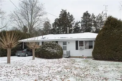 58 GREEN ACRES Crescent, Lambton Shores, ON N0M 1T0