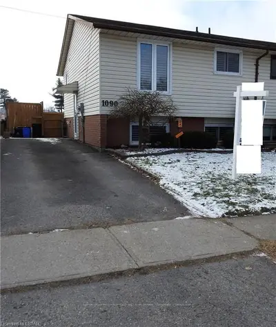 1090 Cree Avenue, Woodstock, On N4t 1a2