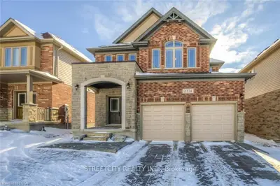2374 CALLINGHAM Drive, London North, ON N6G 0P4