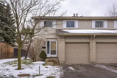 30 CLARENDON Crescent 14, London South, ON N6C 5Y1
