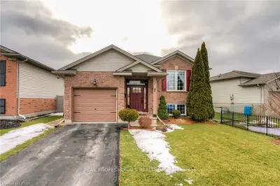 9989 Florence Street, Southwold, On N5p 4l6