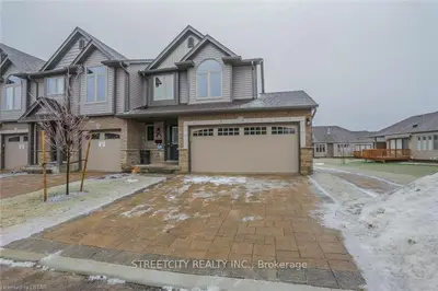 3400 CASTLE ROCK Place 108, London South, ON N6L 0C8