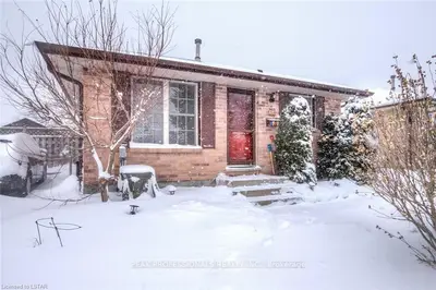 135 SPEIGHT Crescent, London East, ON N5V 3W5