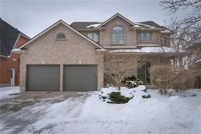 64 CHELTENHAM Road, London North, ON N6H 5P9