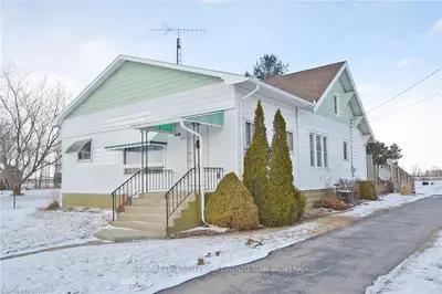 305 Furnival Road, West Elgin, On N0l 2c0
