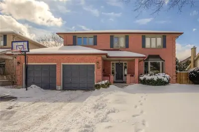 57 WHISPERWOOD Crescent, London South, ON N6K 4B9