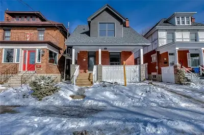 372 TECUMSEH Avenue E, London South, ON N6C 1T3