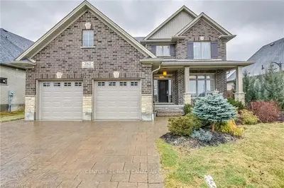 2162 CALLINGHAM Drive, London North, ON N6G 0M2
