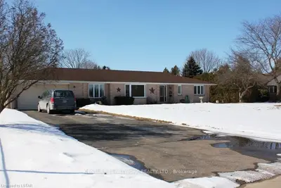 5851 Stone Church Road, Central Elgin, On N0l 2l0