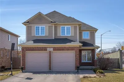 1577 PORTRUSH Way, London North, ON N5X 0C1