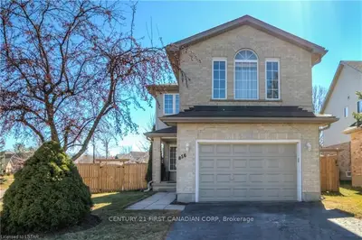 856 GUILDWOOD Boulevard, London North, ON N6H 5E4