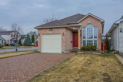 1410 BAYCLIFFE Place, London East, ON N5Y 5N3
