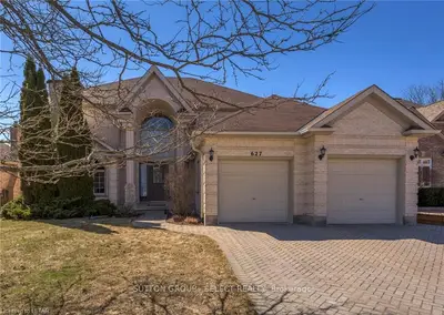 627 WHITEHAVEN Crescent, London North, ON N6G 4V4