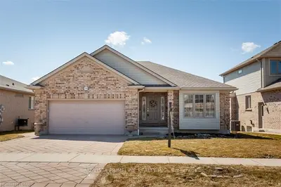 1739 FIDDLEHEAD Place, London North, ON N6G 5M6