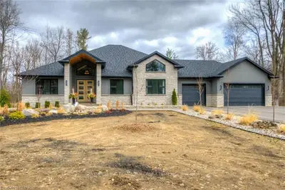 22488 Troops Road, Strathroy-caradoc, On N0m 1l0