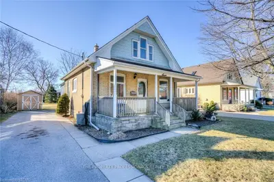 7 BROADWAY Avenue, London South, ON N6P 1B2
