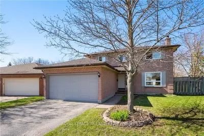 172 CHESHAM Place, London North, ON N6G 3T7