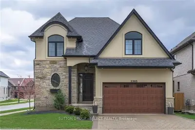 3365 JINNIES Way, London South, ON N6L 0C5