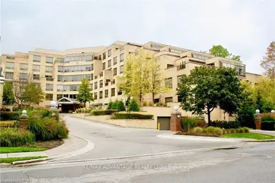 250 SYDENHAM Street 112, London East, ON N6A 5S1