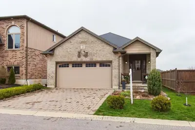 70 Tanoak Drive 2, London North, ON N6G 5R3