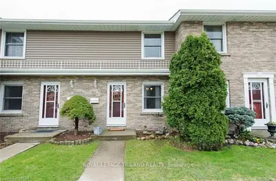 144 Concession Street E 10, Tillsonburg, On N4g 1n5