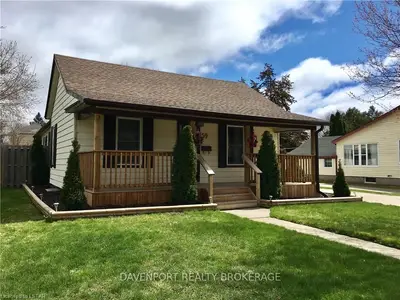 59 Reeve Street, Woodstock, On N4s 3g5