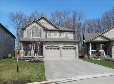 723 SILVERFOX Place, London North, ON N6G 0G2