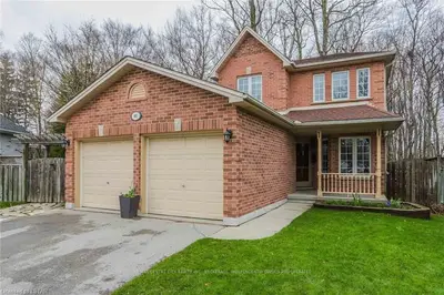 62 DUNCTONWOOD Place, London East, ON N5V 4W6