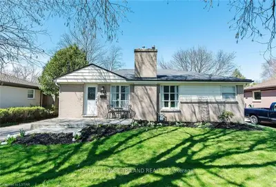 453 BLAKE Street, London South, ON N6K 2N5