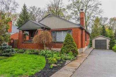 377 BOLER Road, London South, ON N6K 2K6