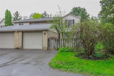 21 BERKSHIRE Court, London South, ON N6J 3N8