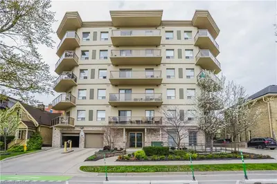 435 Colborne Street 205, London East, On N6b 2t2